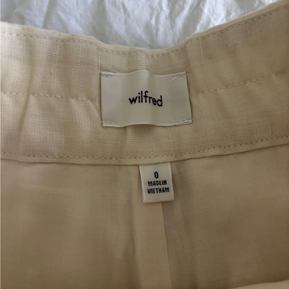 (NWT) Wilfred - Aritzia -The Limitless Pant in Linen - Color: Birch - Picture 13 of 16